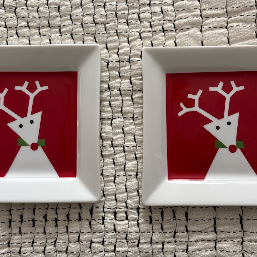 Crate&Barrel Red and White Reindeer Plates. - Picture 1 of 4